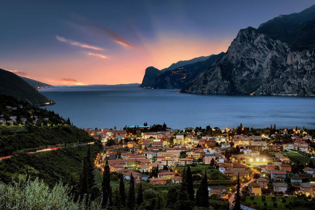 Villa Linfano Torbole Sul Garda Exteriör bild